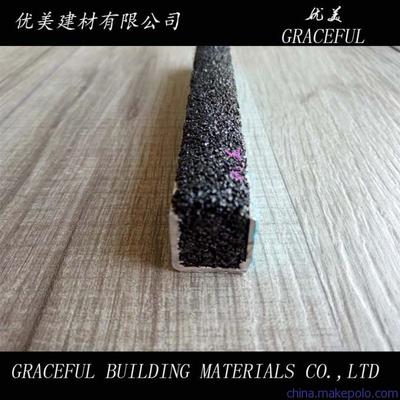 新款金剛砂防滑條性能特點(diǎn)及其在平條坡道中的應(yīng)用與建筑材料技術(shù)開(kāi)發(fā)趨勢(shì)